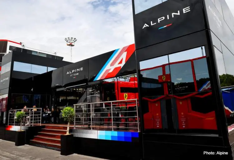 alpine f1 team motorhome