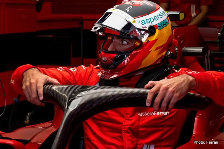 carlos sainz ferrari