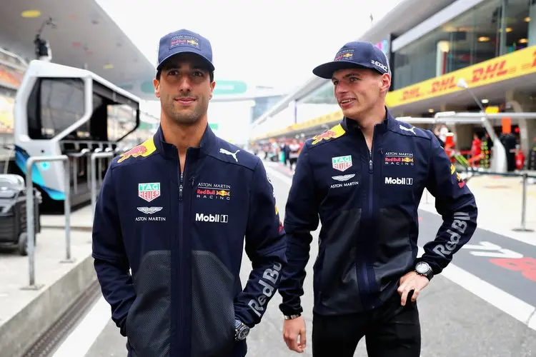 danielricciardomaxverstappenf1grandprixl7pk tj1st9x