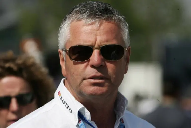 derek warwick