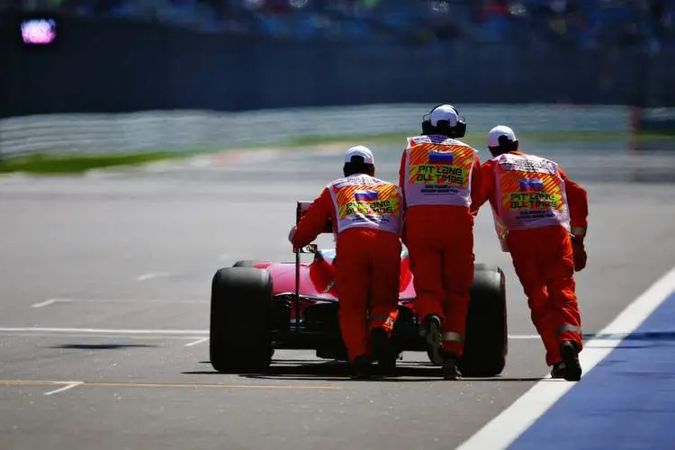 f1grandprixrussiapracticemwmd7by9uacxsebastian vettel