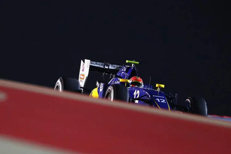 felipenasrf1grandprixbahrainpracticebuytdhilrx9x