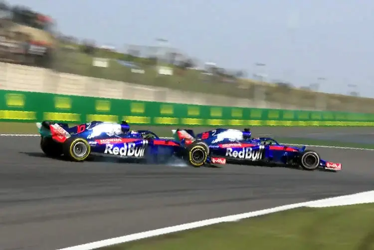 gasly hartley crash shunt accident