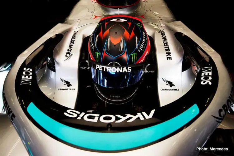 george russell mercedes 2022 f1