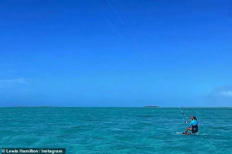 hamilton kite surfing