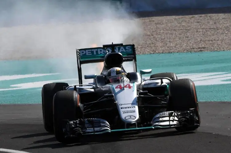 hamilton malaysia engine blowout