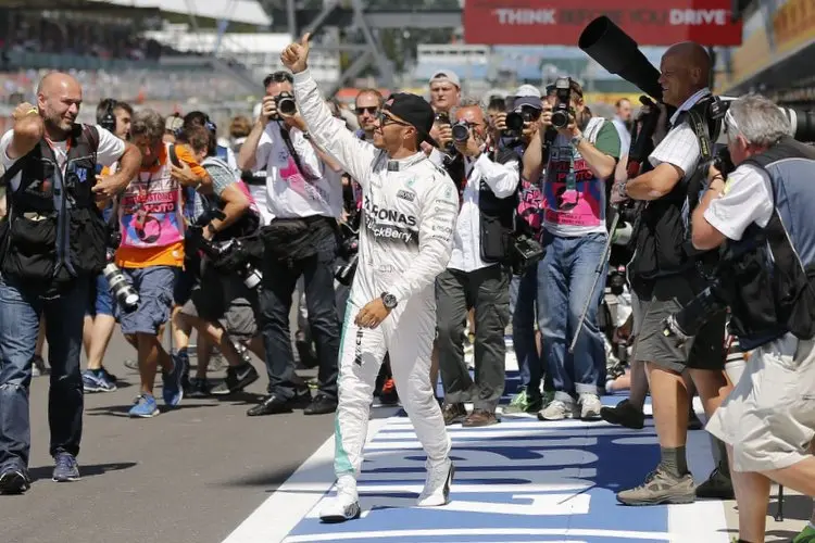 hamilton silverstone pole3