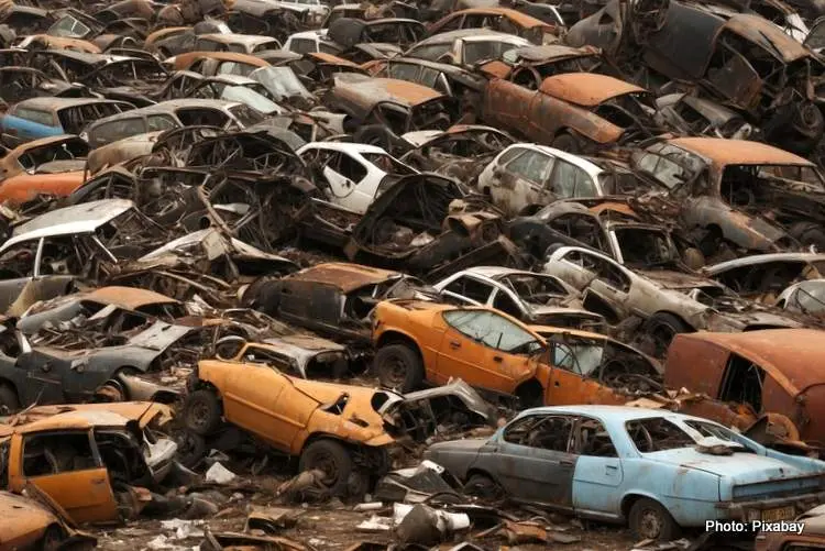 junkyard cars