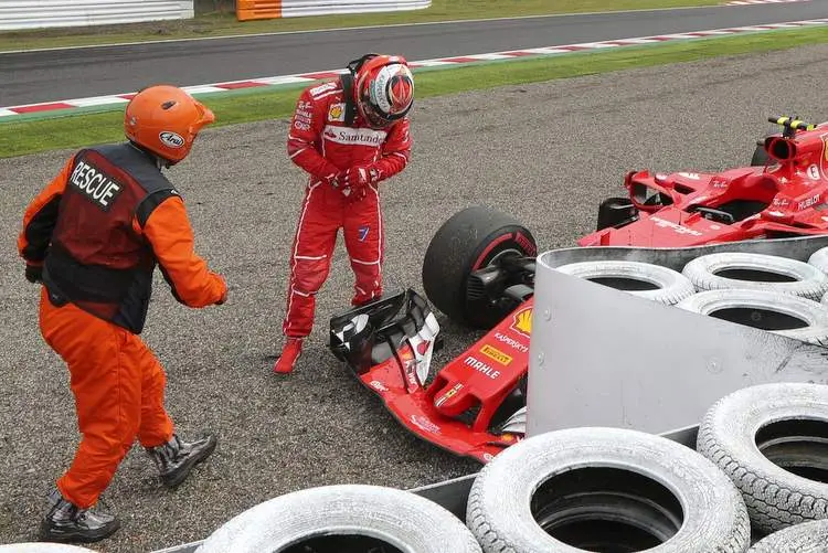 kimi raikkonen crash 1