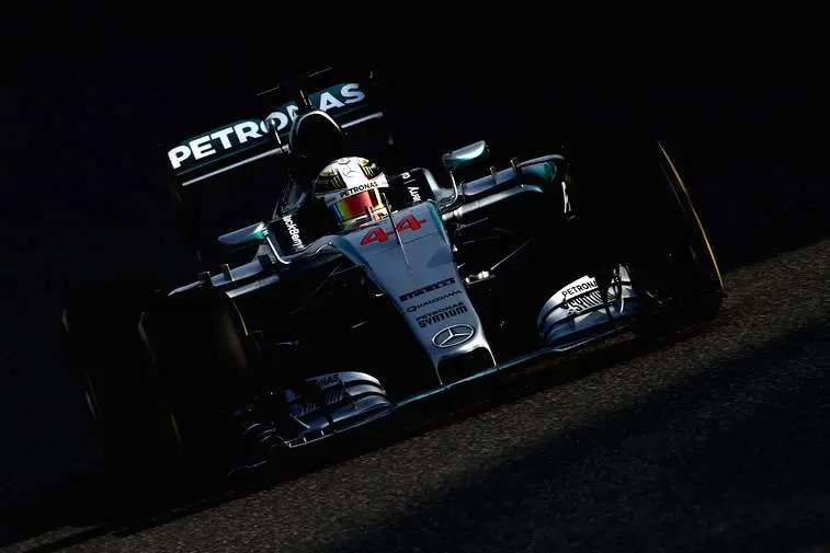 lewis hamilton f1 grand prix china qualifying vu s44a bvax