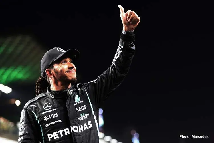 lewis hamilton pole jeddah