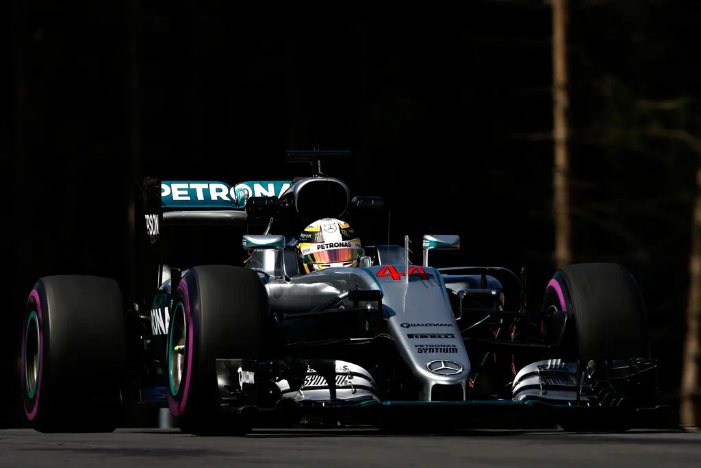 lewishamiltonf1grandprixaustriapractice8jzqpfjmfekx