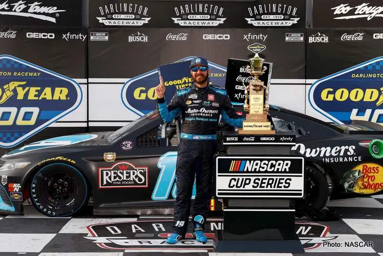 martn truex winner darlington 2021 nascar