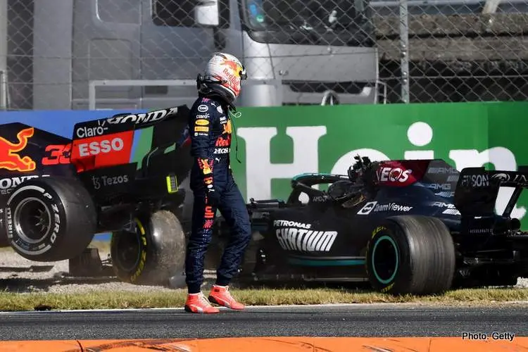 max verstappen red bull hamilton crash