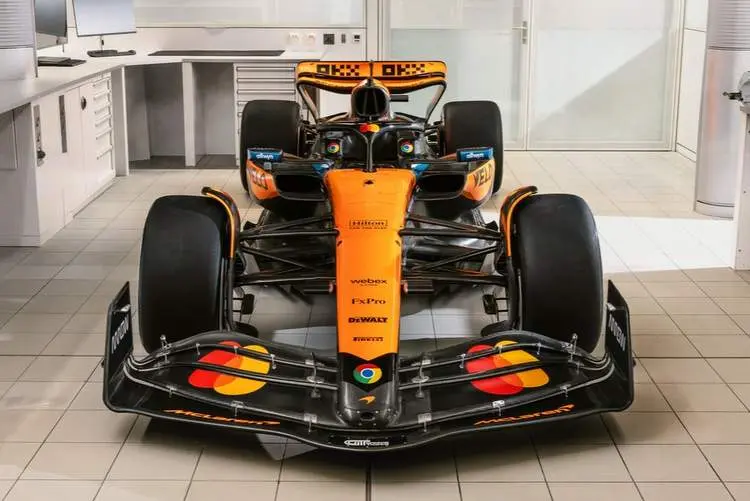 mclaren mcl39 launch