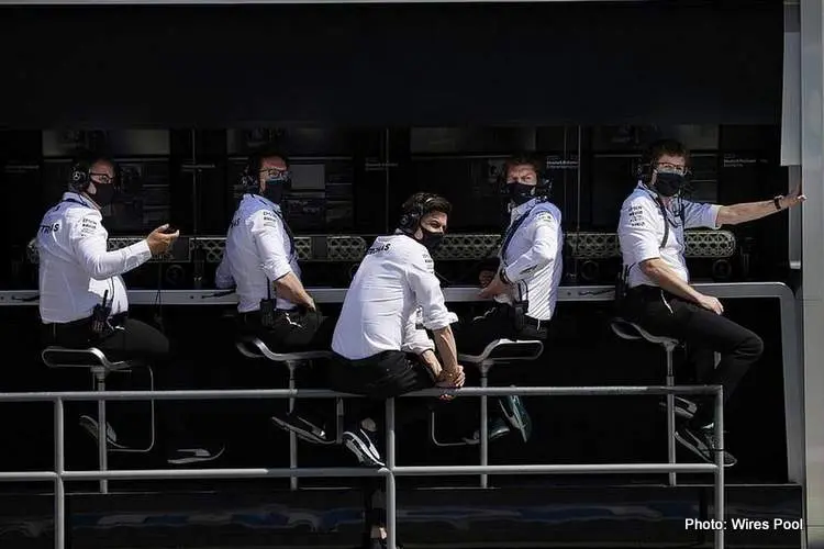mercedes pit wall turkish grand prix