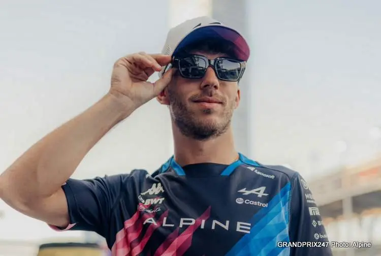pierre gasly fc versailles