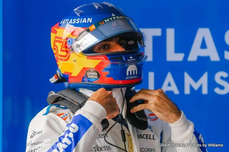sainz melbourne 2025