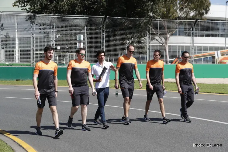 sainztrackwalk