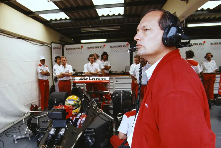 senna dennis
