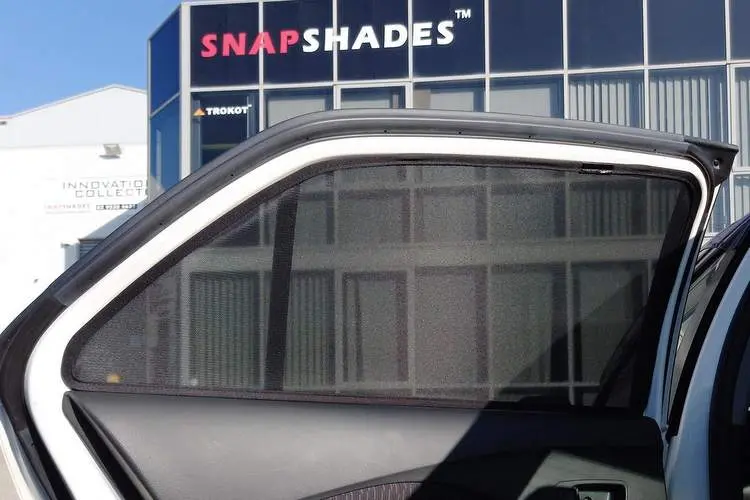 snap shades