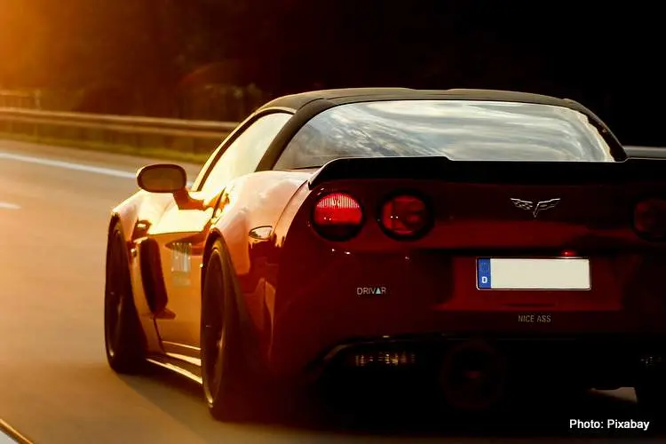sports car 4815234 1280
