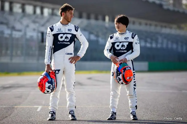tsunoda gasly alphatauri 2022
