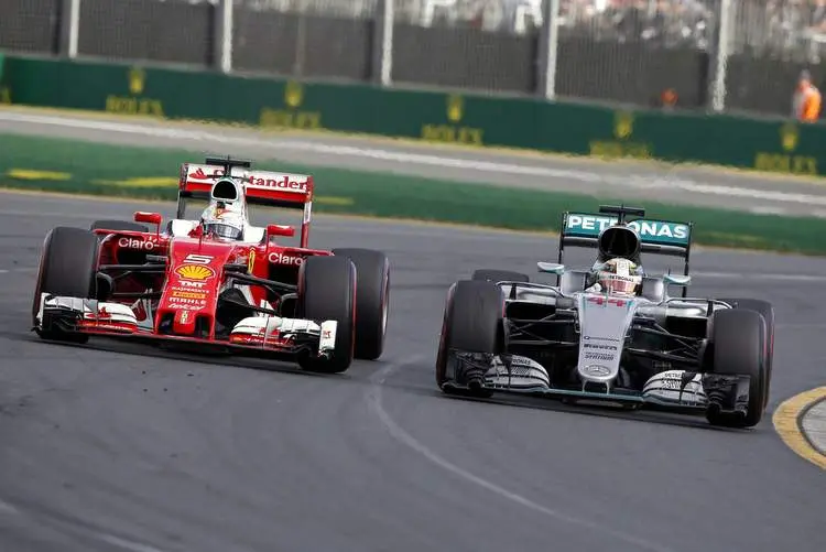 vettel hamilton mercedes ferrari