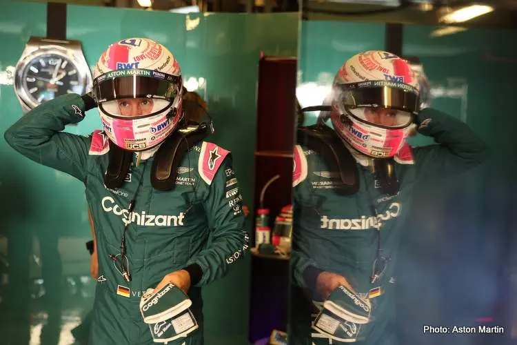 vettel uae21 2022