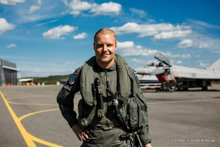 wingman bottas 001