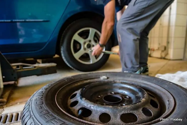 winter tires 2861853 1280