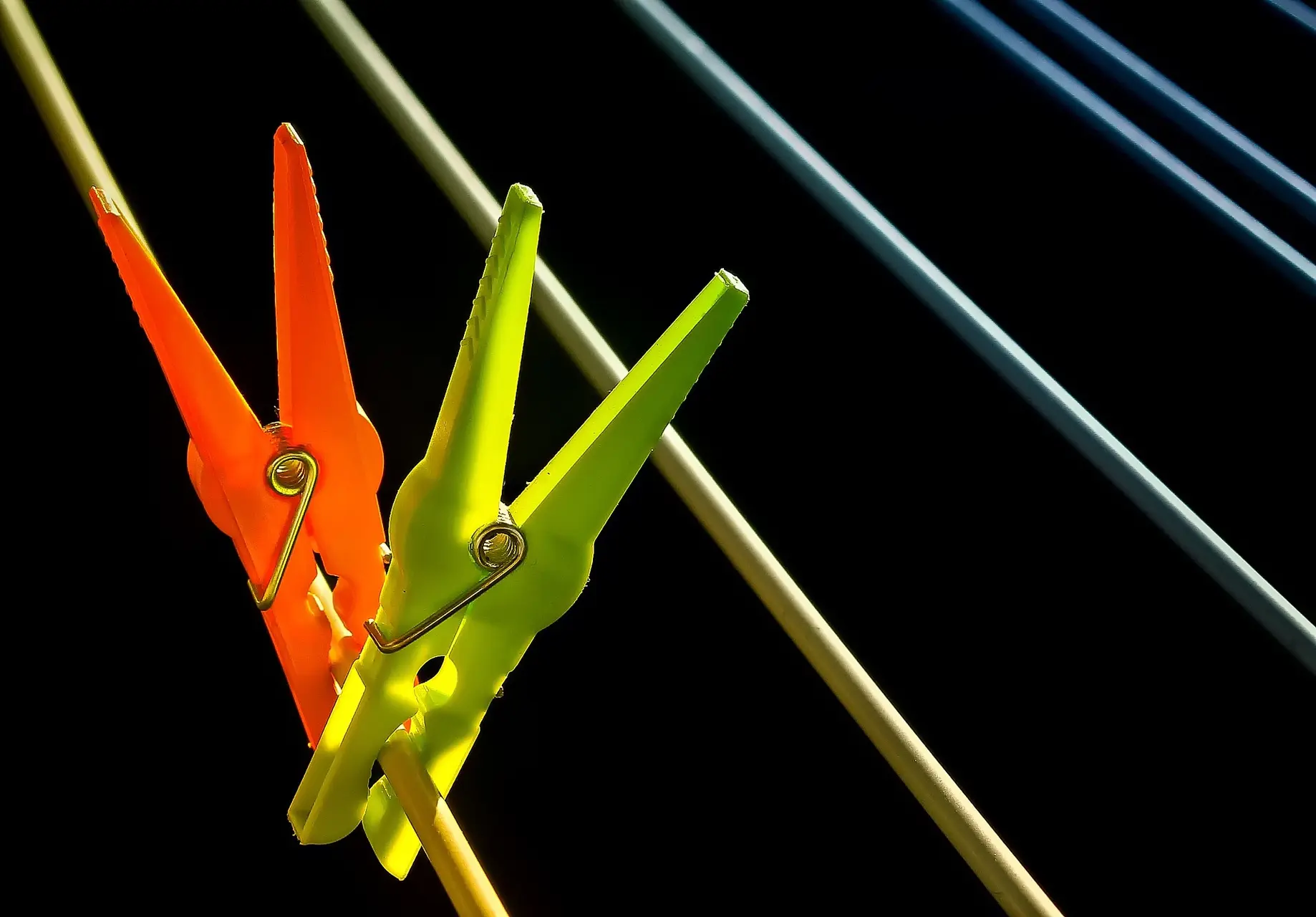 clothespins 3315190 1920