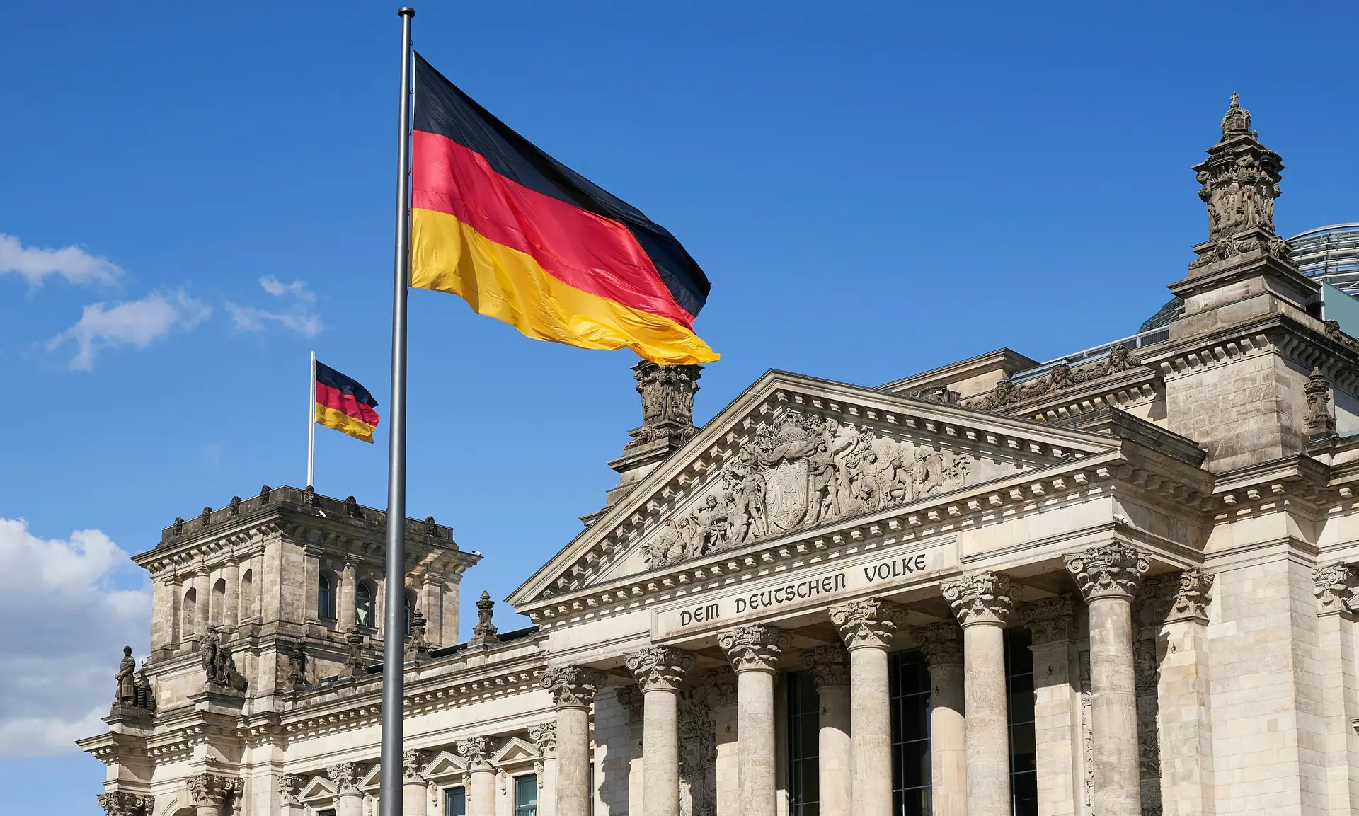 norbert braun ompz5du19du unsplash