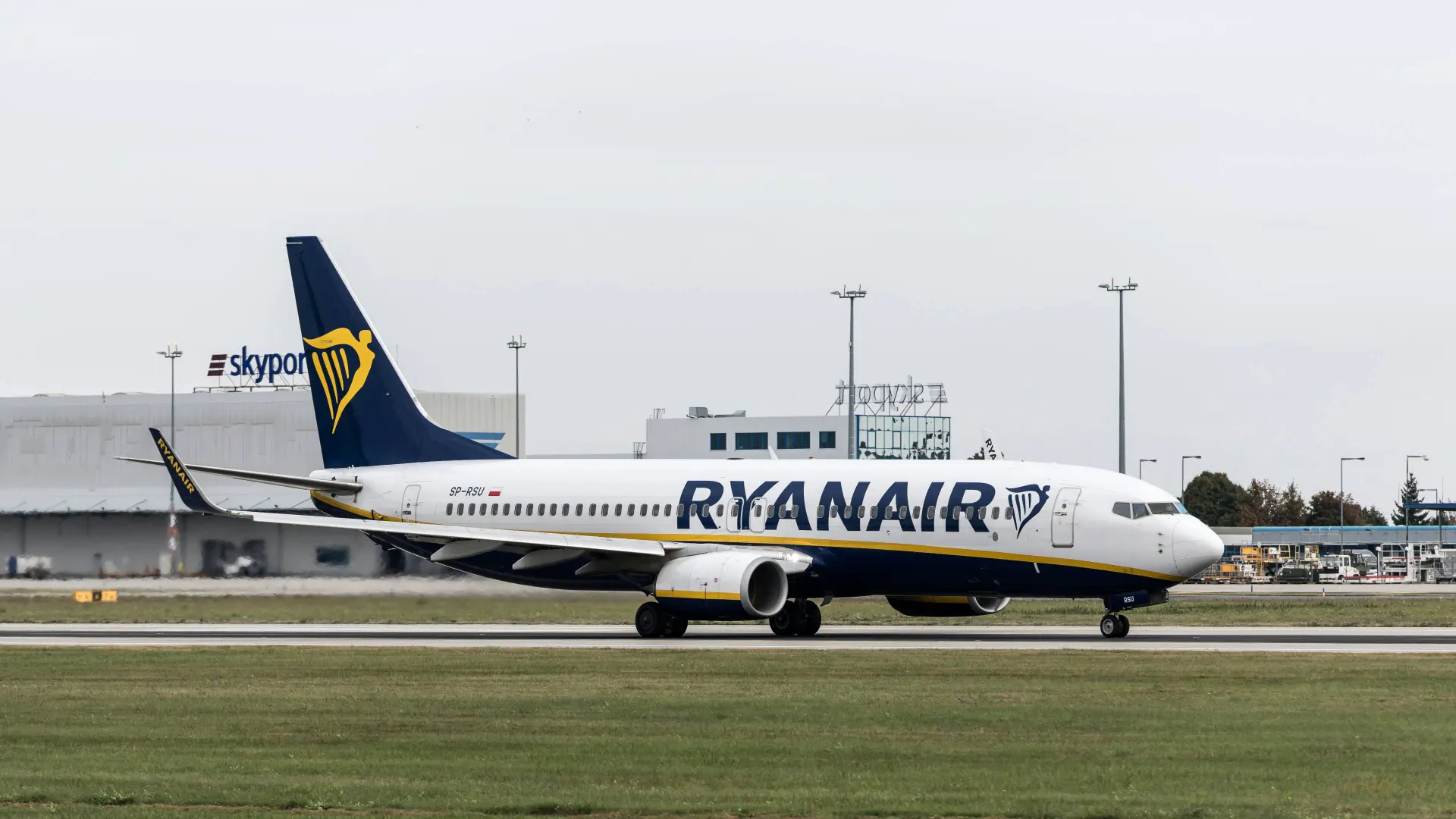 ryanair64