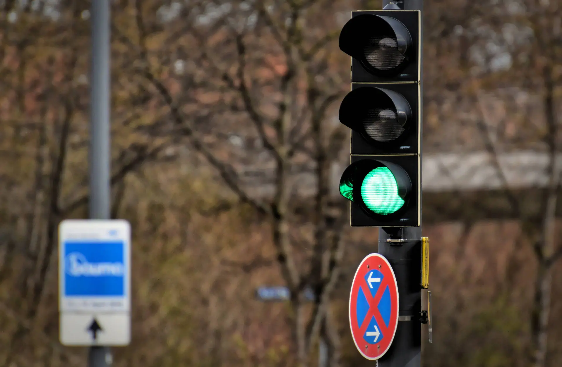 alexas_fotos-traffic-light-4396736