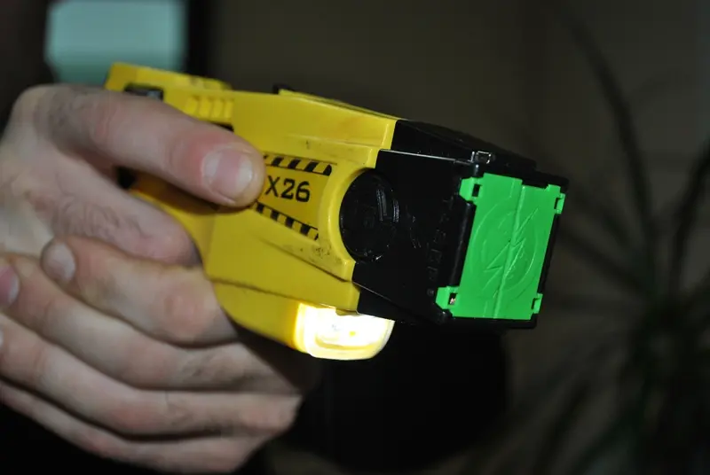 Elektrošoką naudoja ne tik pareigūnai