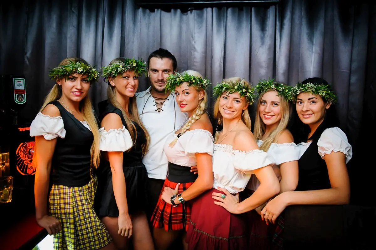 Karšta Žolinės naktis naktiniame klube