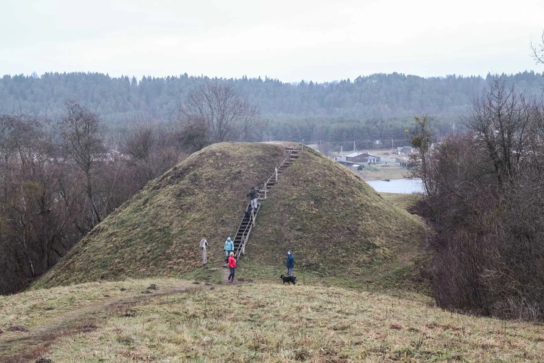 Pyplių piliakalnis