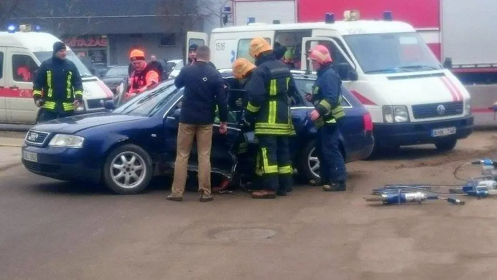 Avarija Raudondvario plente