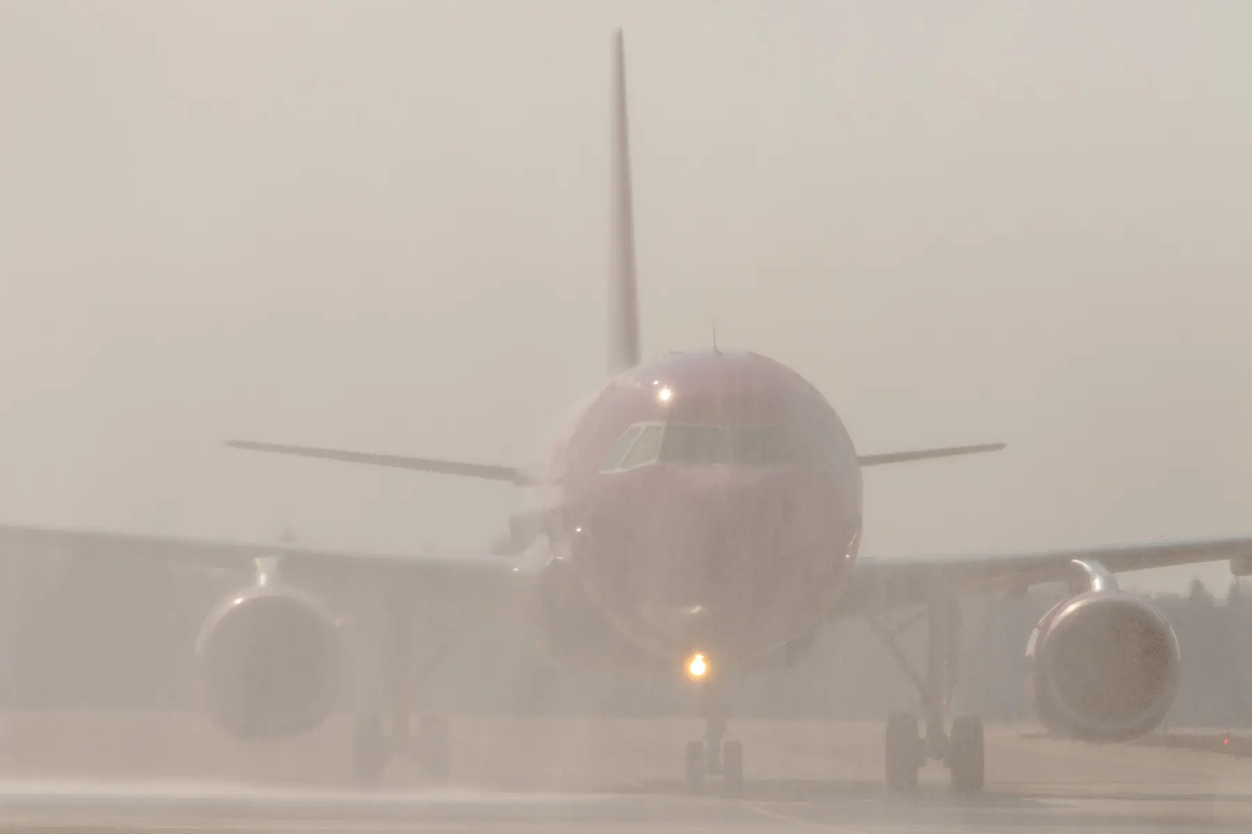 „Wizz Air“ nusileido Kaune