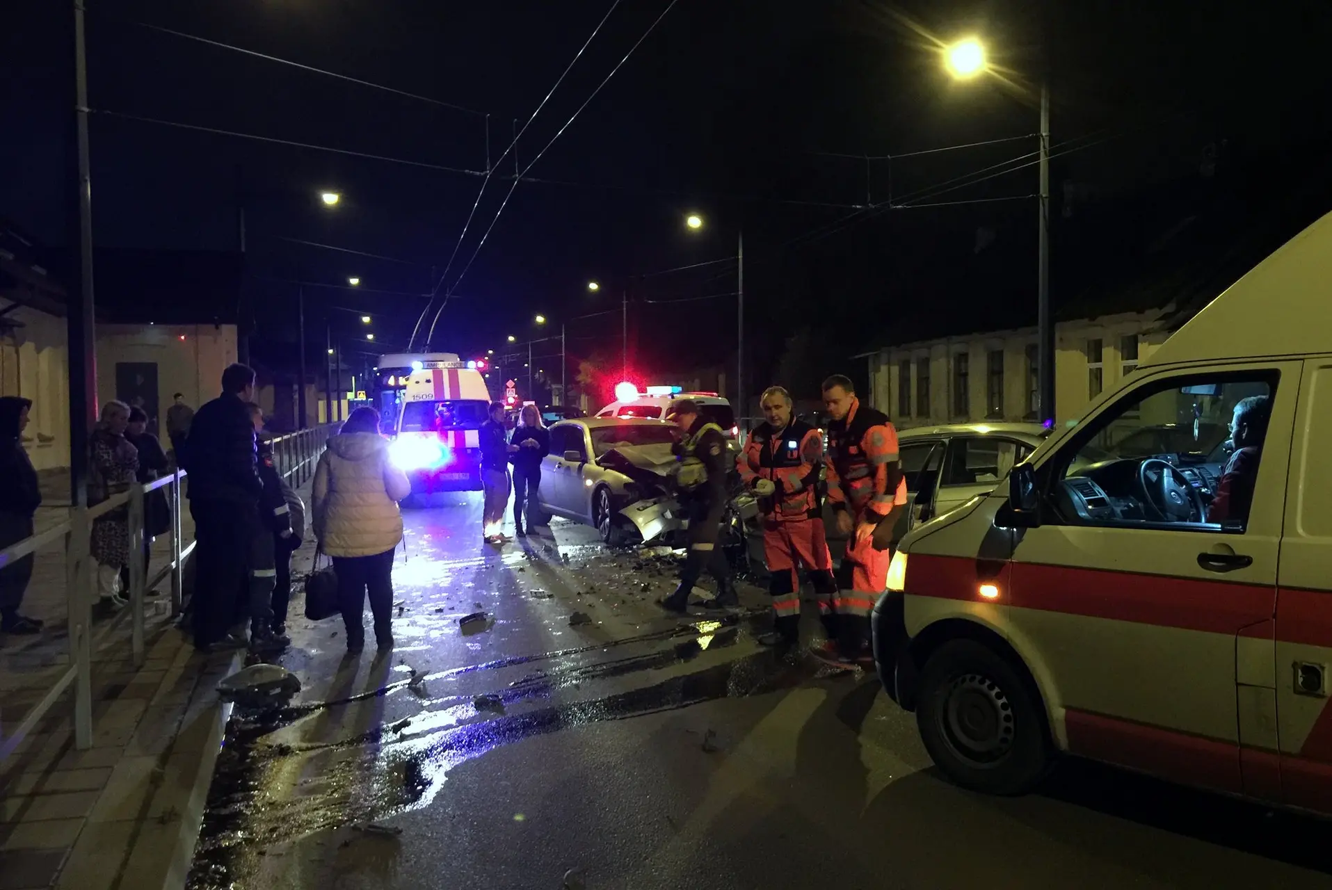Dviejų BMW susidūrimas Juozapavičiaus prospekte