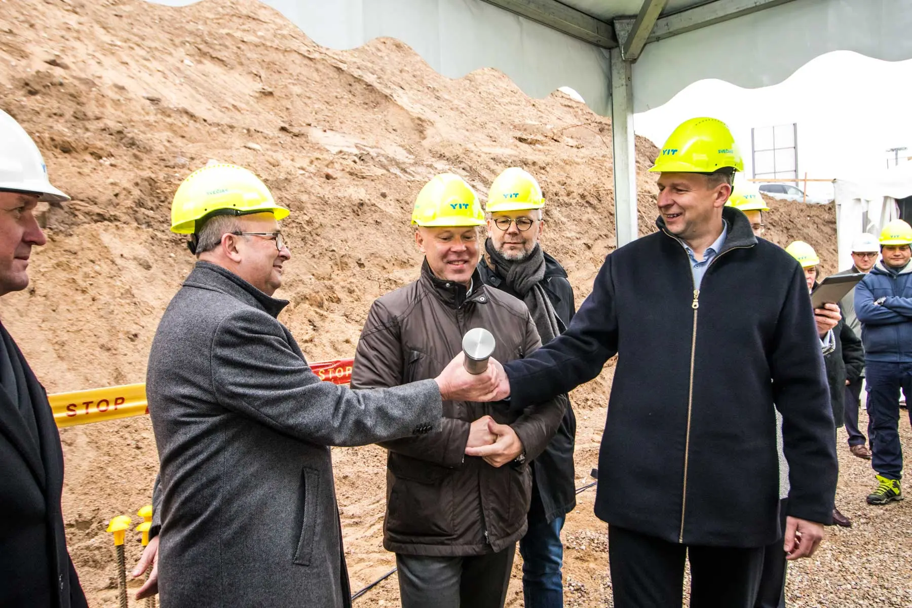 Pradedamos modernaus verslo centro statybos