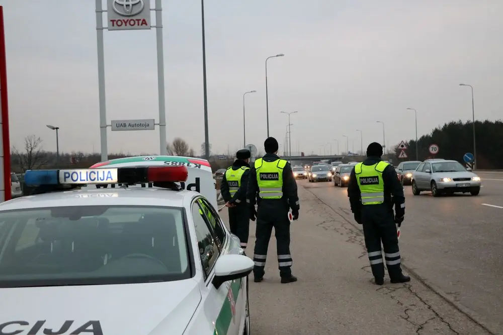 Policija