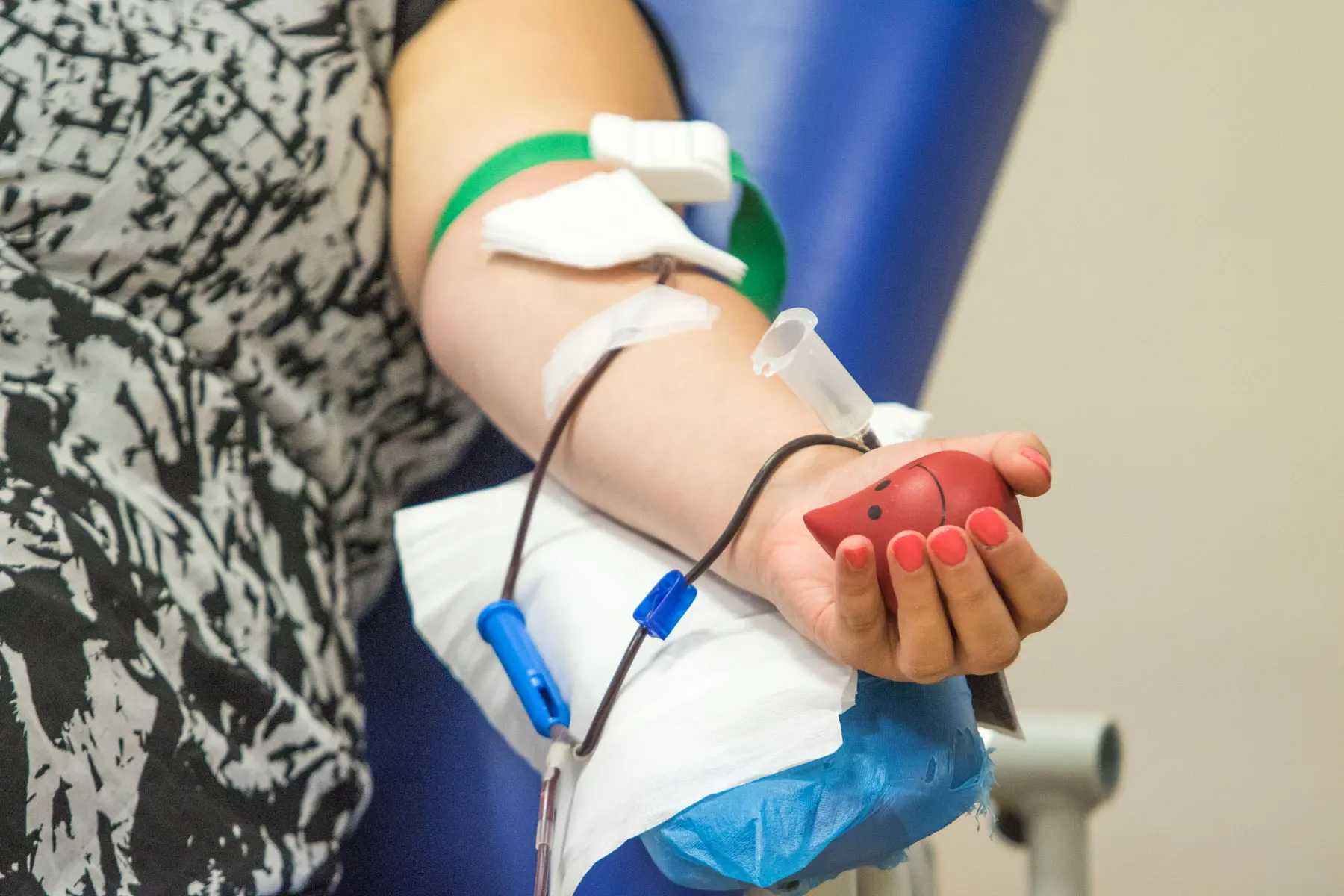 AKU darbuotojai tapo neatlygintinais kraujo donorais