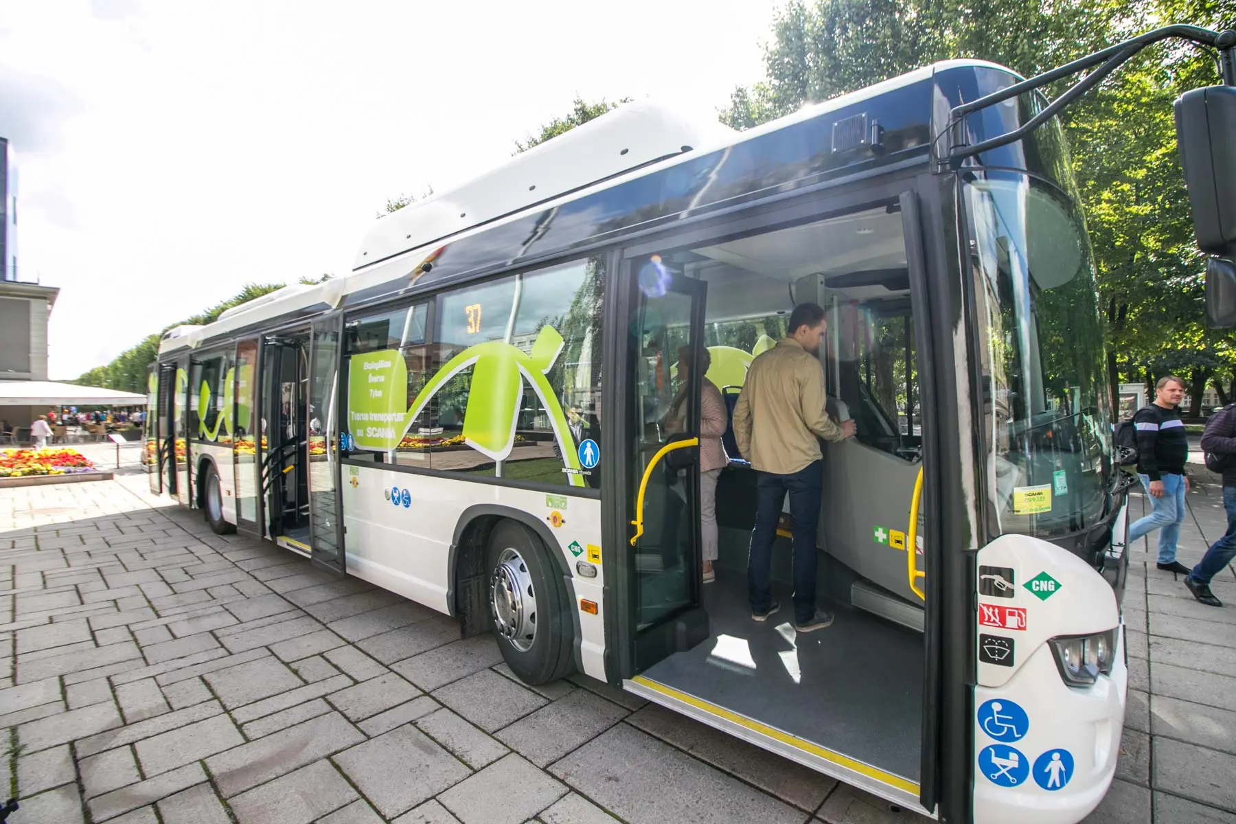 Pristatytas naujas autobusas