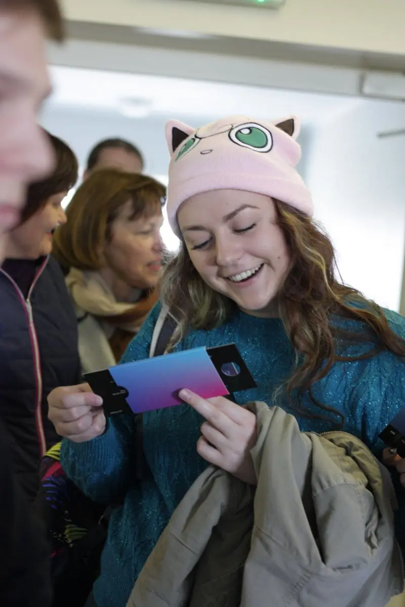 Revolut mokėjimo kortelių dalinimas