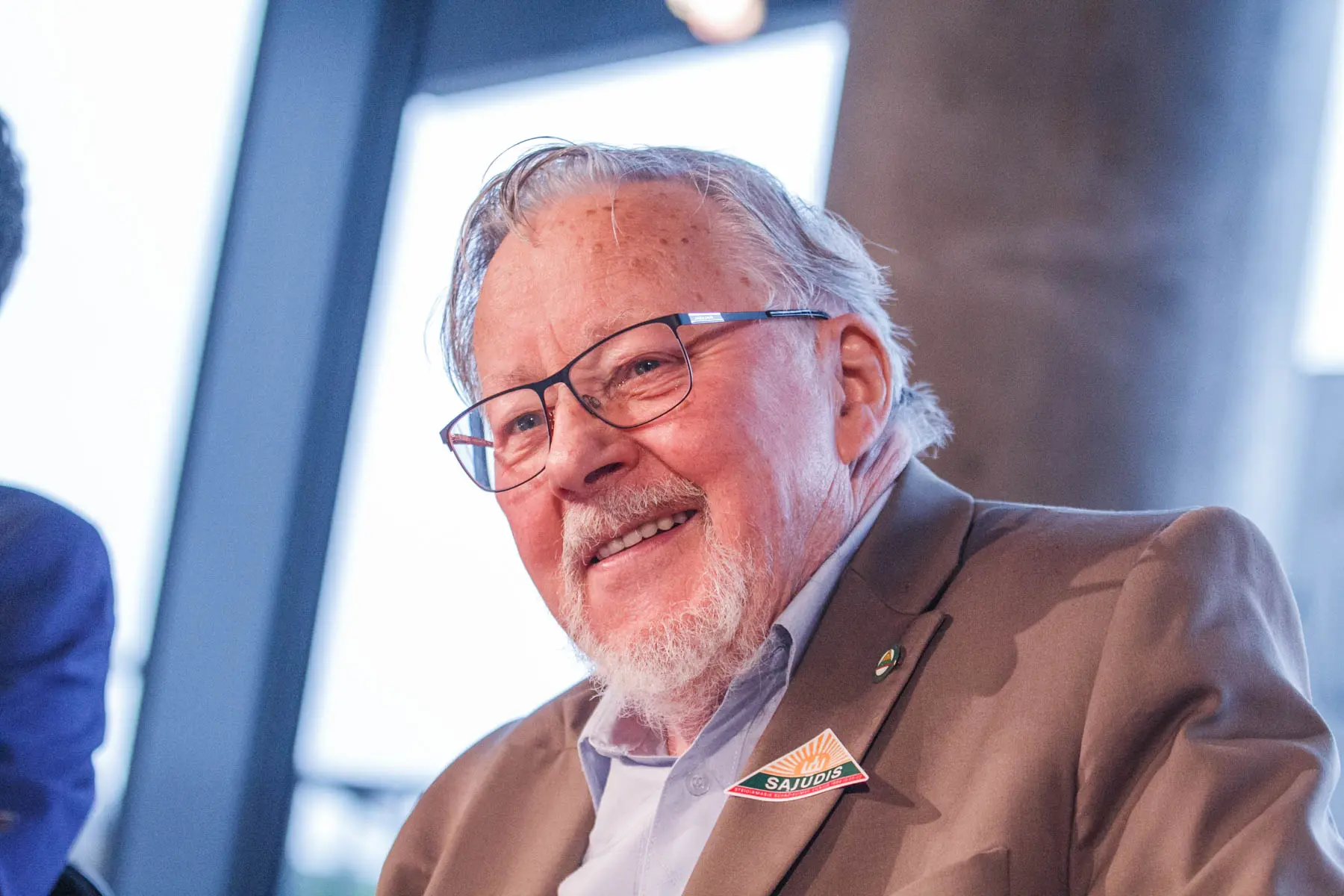 V. Landsbergis