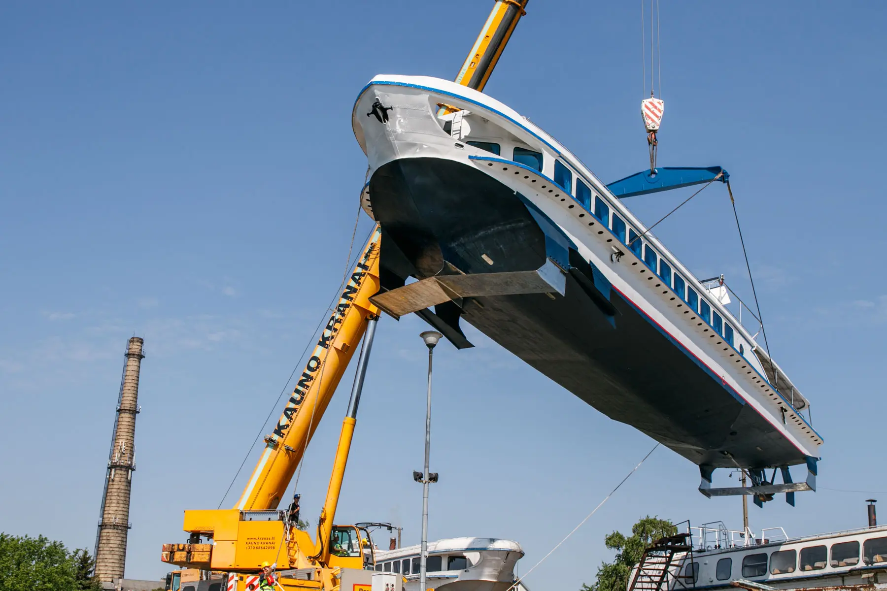 Kaune į Nemuną nuleistas laivas „Raketa“