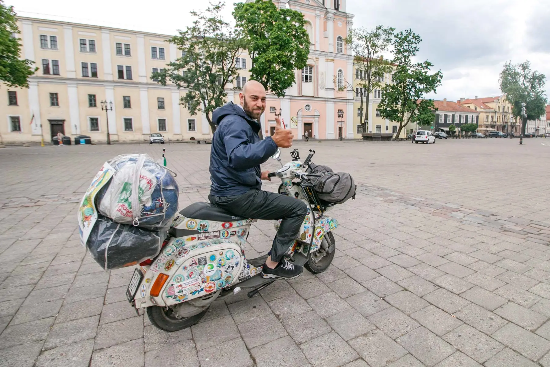 Italas keliauja aplink Europą