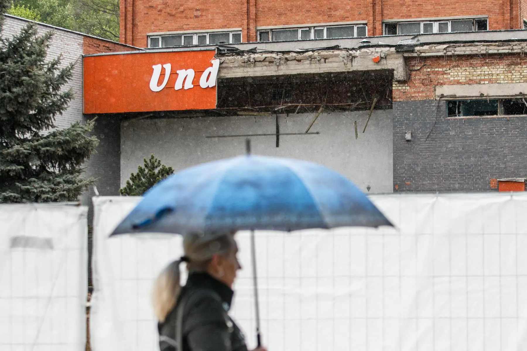 „Undinės“ griovimo darbai